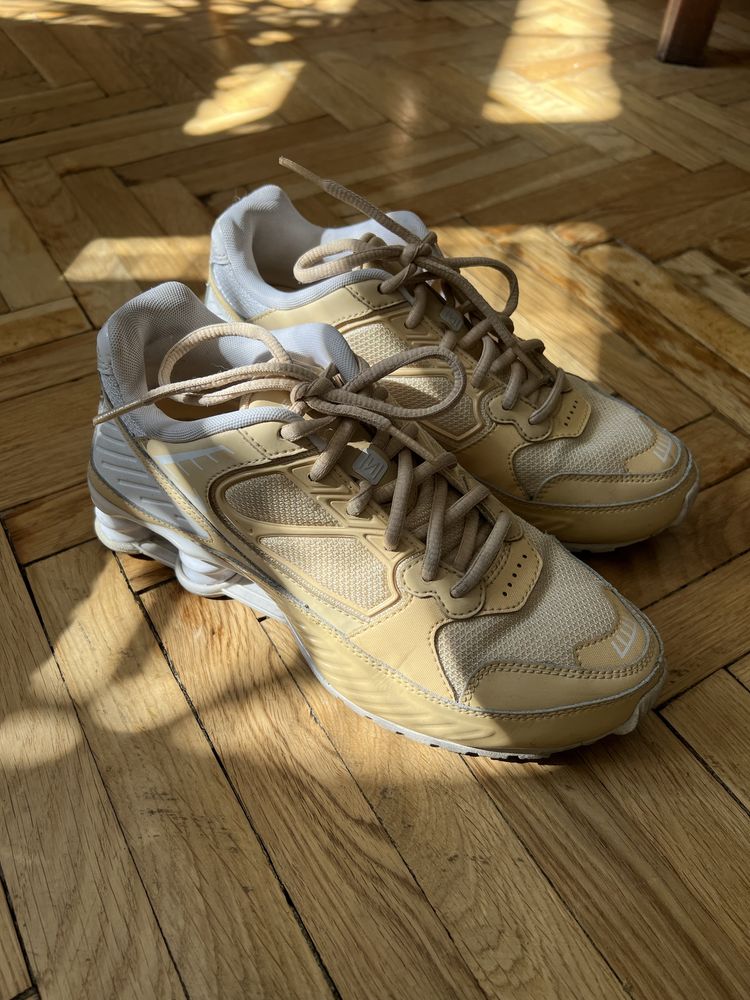 Nike shox enigma