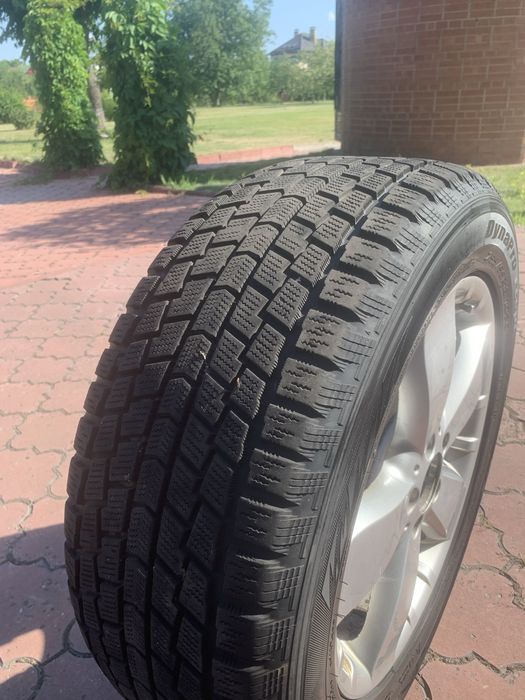 Диски с резиной……………