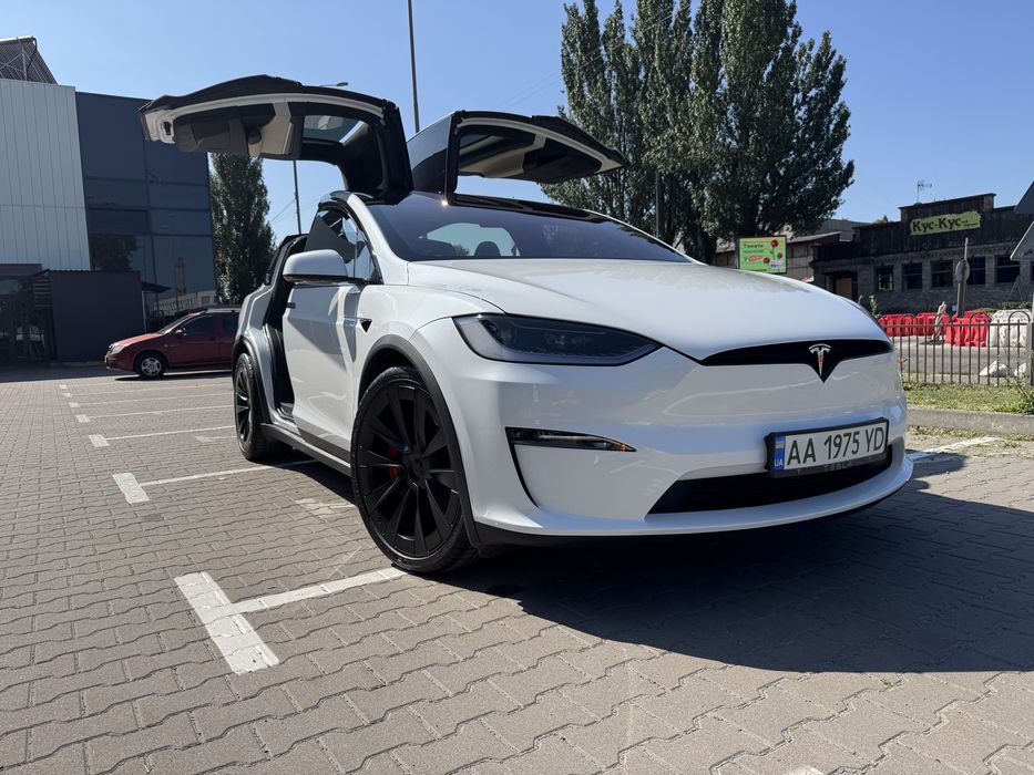 Tesla Mobel X 2024 рік, продаж авто