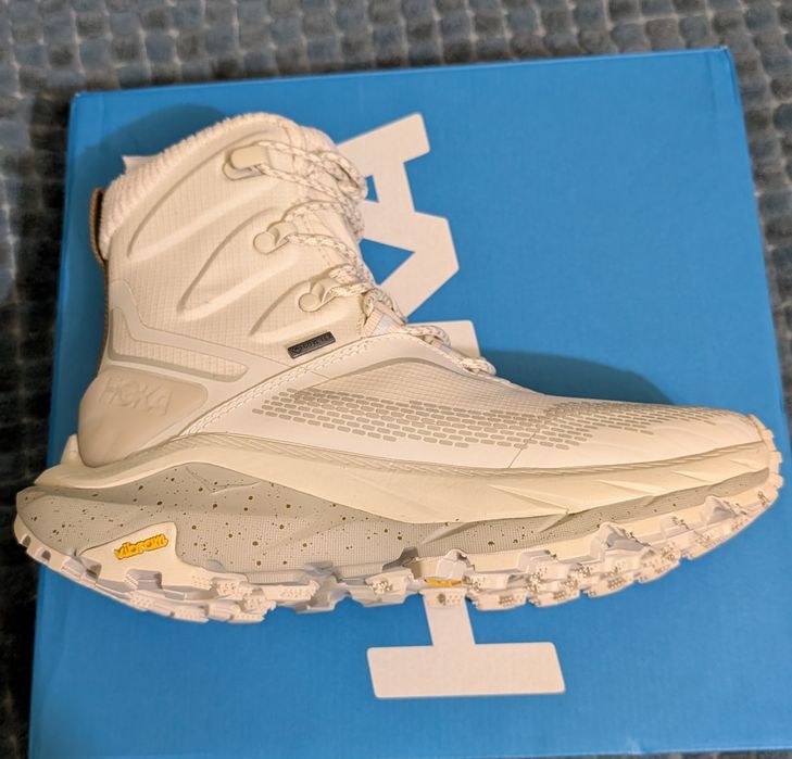 Жіночі черевики зимові Hoka