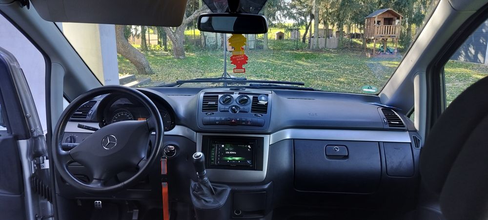 Mercedes Vito 2011 2.2 diesel 8 osób klima Webasto hak