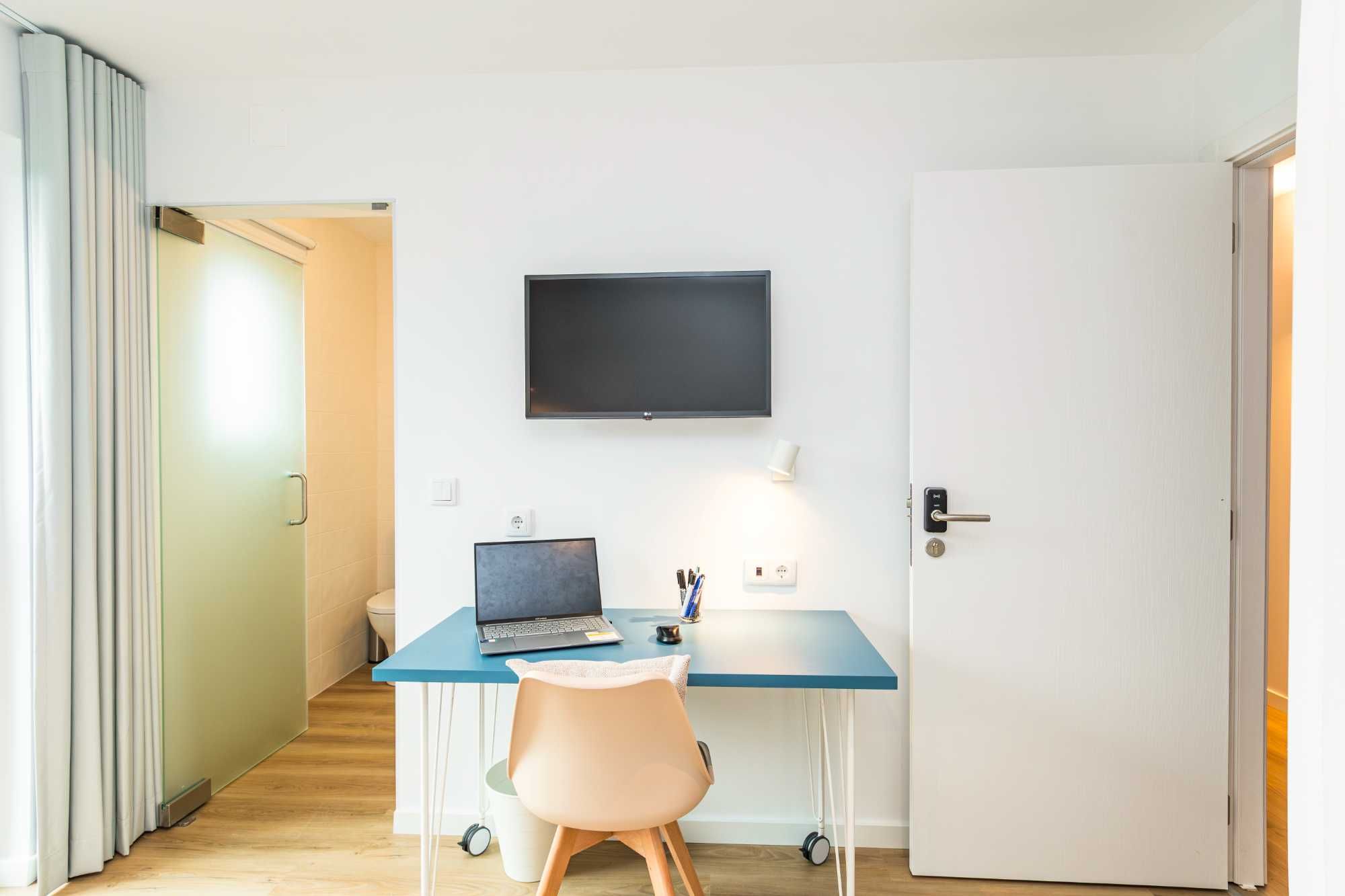 Quarto com casa de banho e despesas incluídas