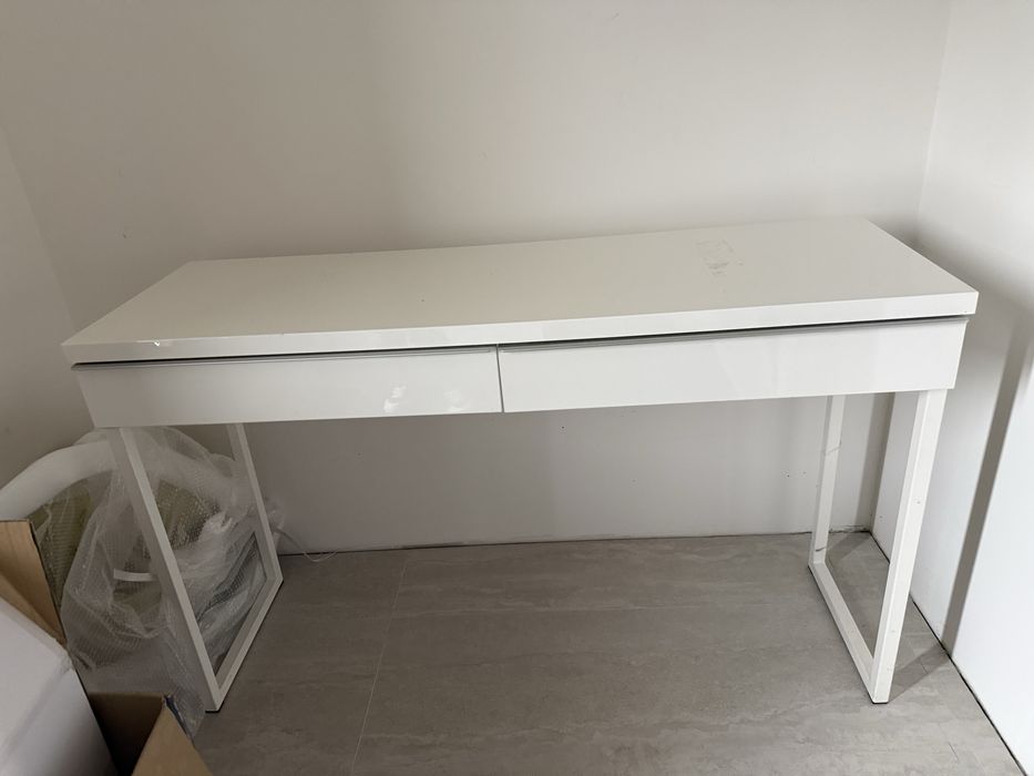 Konsola biała ikea stan dobry