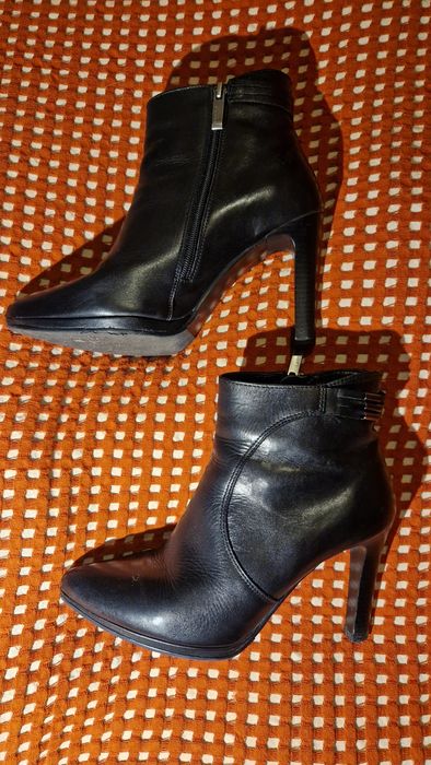 Czarne botki Lasocki 38