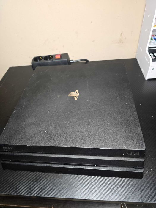 Konsola Playstation 4 Pro