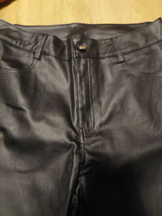 Spodnie damskie ala skórzane