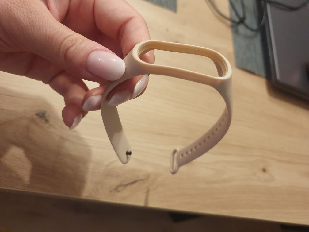 Nowa opaska do zegarka Xiaomi mi band 4
