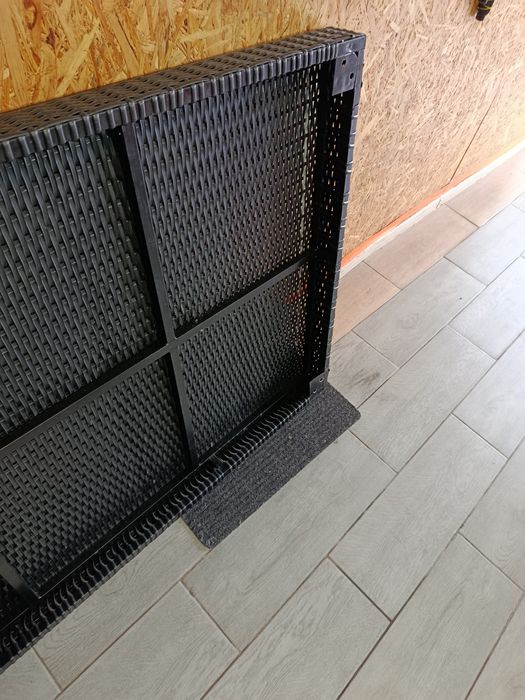 Садовий комплект на 8 персон з штучного ротангу.