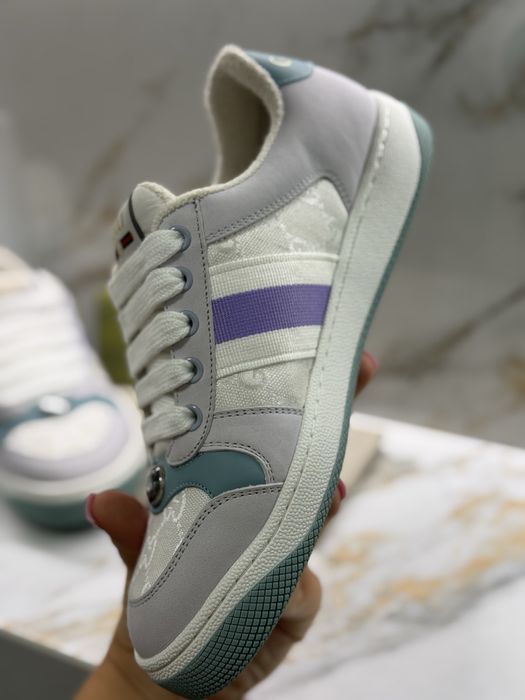 Нові кросівки Gucci