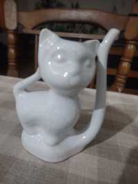 Pijałka z porcelany-kotek