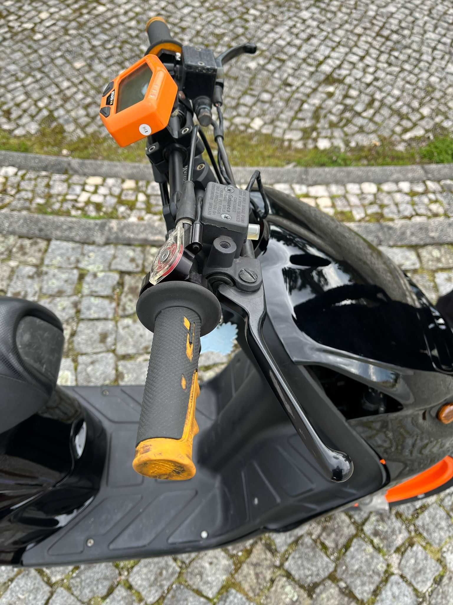 Piaggio NRG MC2 LC (70CC)