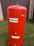 Hydrofor 300 l - stan idealny