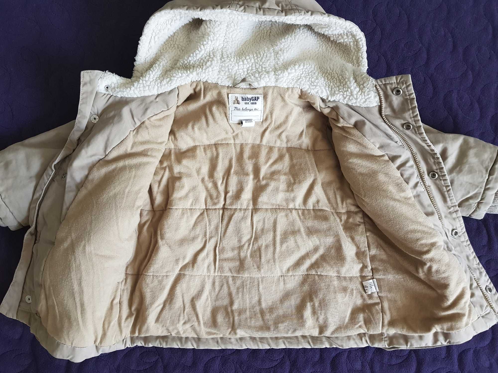 Kurtka zimowa parka chłopięca Gap, rozm.18-24 m-ce. Czapka gratis.