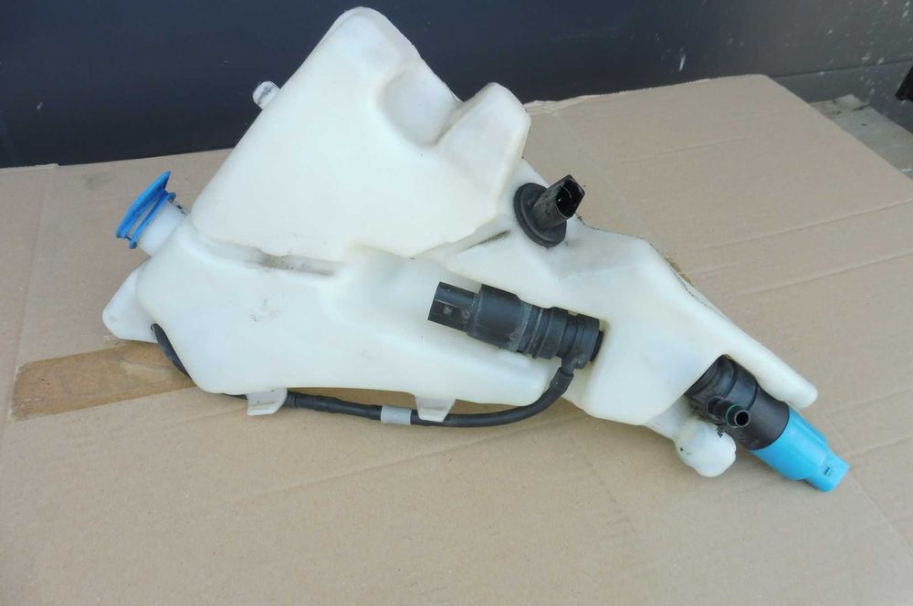 AUDI TT 8N Zbiorniczek  Spryski  XENON  kompletny