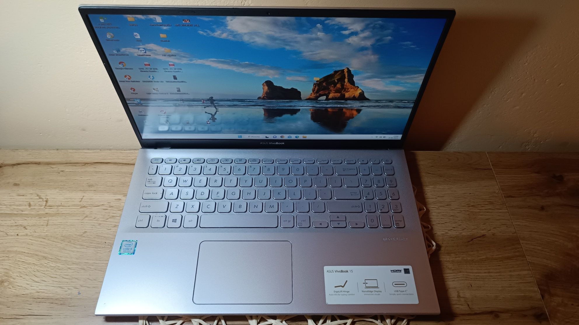 Asus VivoBook i5/8gb/512ssd Jak Nowy