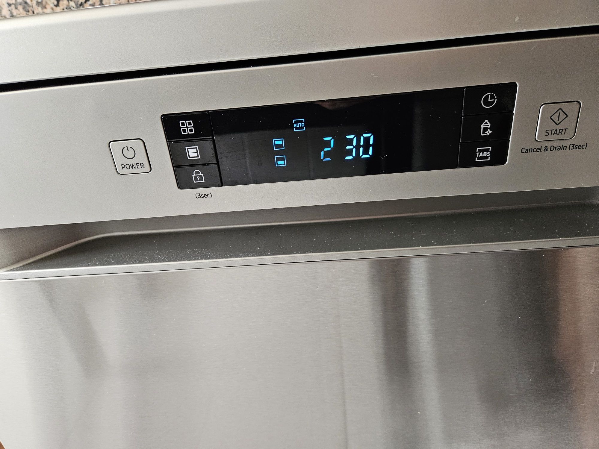 Máquina lavar louça Samsung Avariada