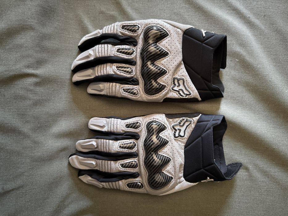 Luvas FOX BOMBER CE BLACK / GREY tamanho XL novas