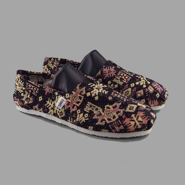 Эспадрильи Toms черные орнамент