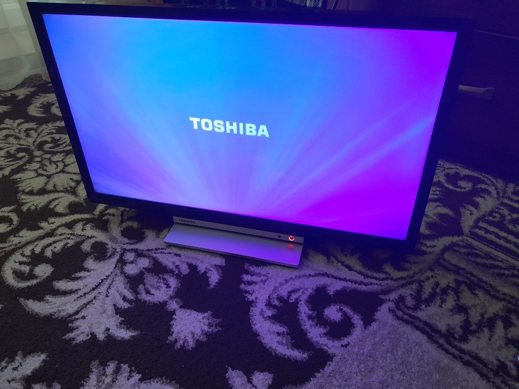 Продам телевізор Toshiba (61 см-24дюймів)