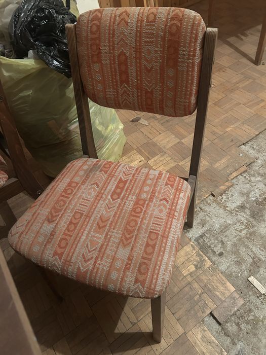 Krzesła z PRL do renowacji