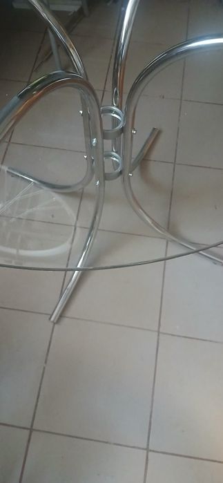 Stół do jadalni szklany