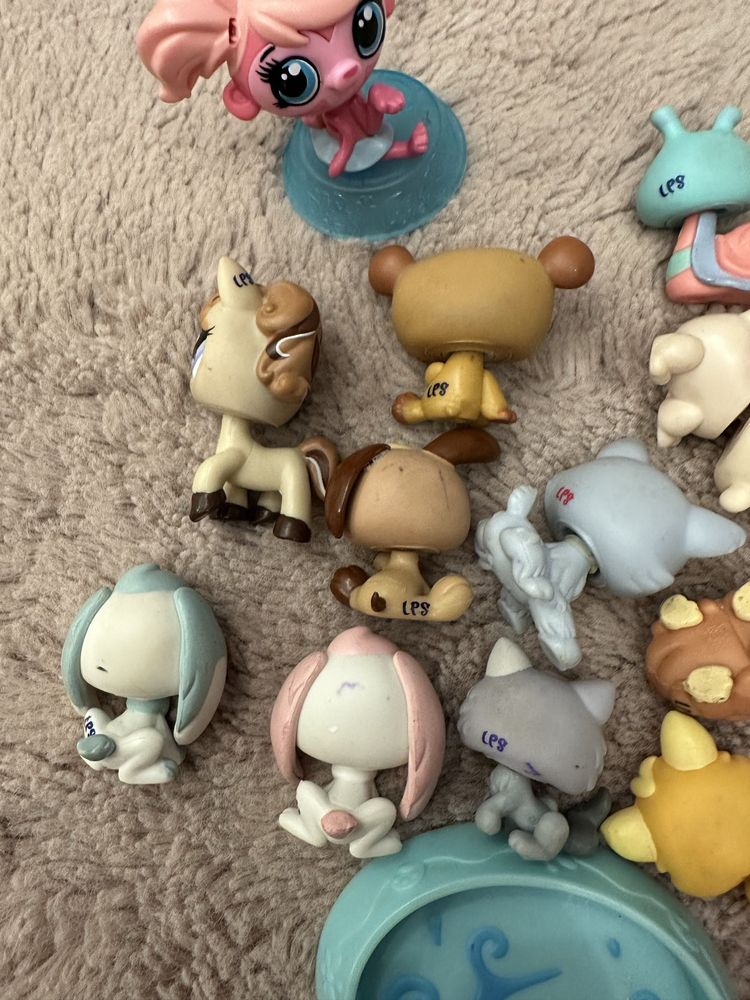 Zestaw figurek littlest pet shop lsp oraz akcesoriów i dodatków