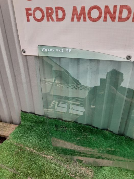 Szyba ford focus mk2 prawy przód drzwi