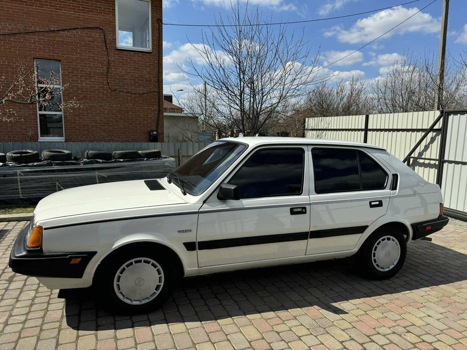 Продам вольво 340