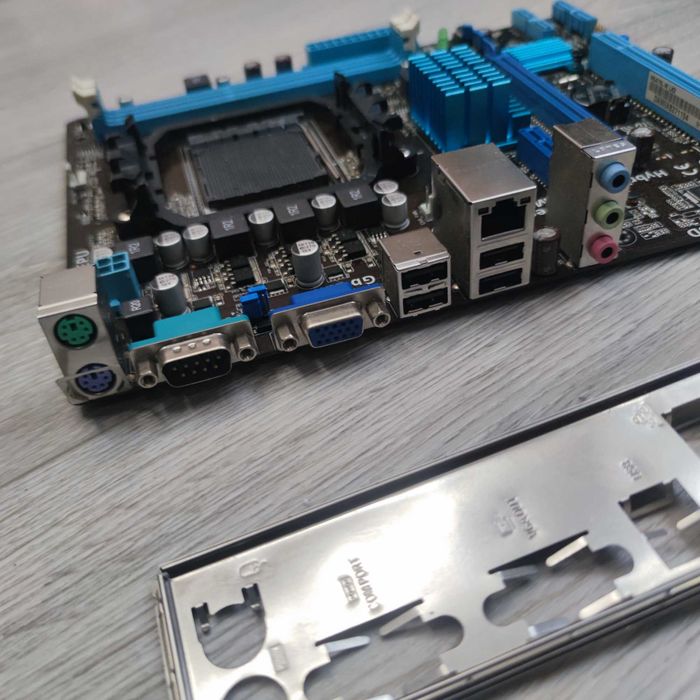 Материнская плата Asus M5A78L-M LX3 (sAM3+,AMD 760G,PCI-Ex16) rev 1.03