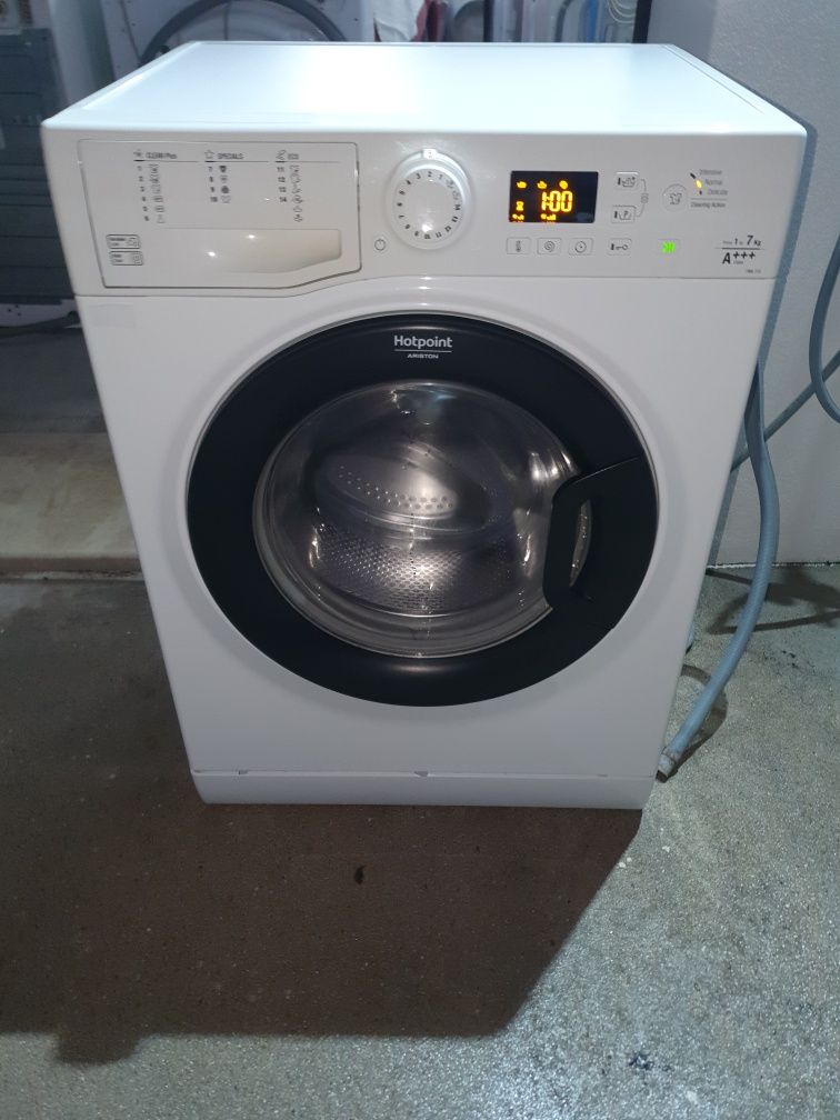 Maquina de Lavar Roupa Hotpoint Ariston A+++ como Nova