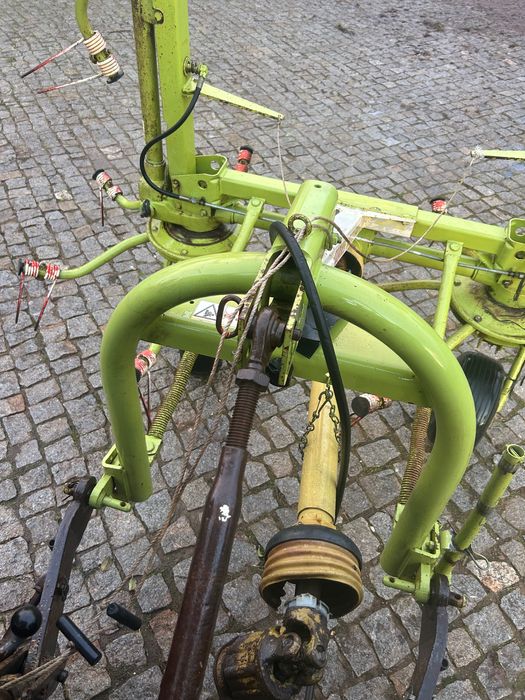 Virador (mexedor) de feno (erva) claas 540