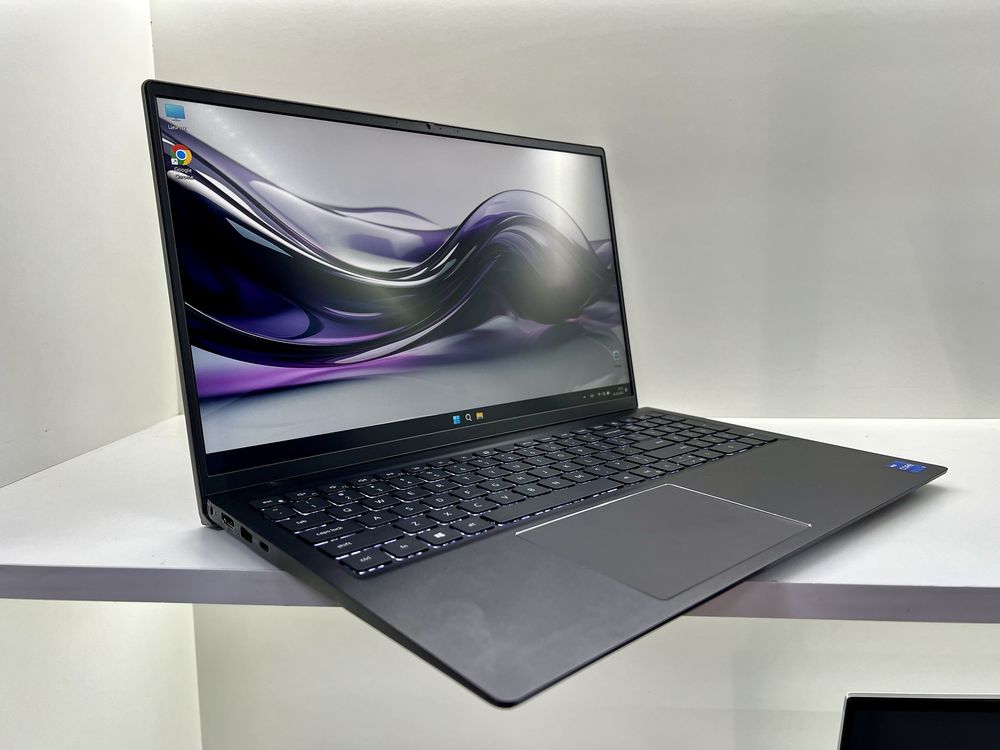 i7-11gen | IRIS Xe Graphics | 16 RAM 512 SSD | FHD | Dell Vostro 5510