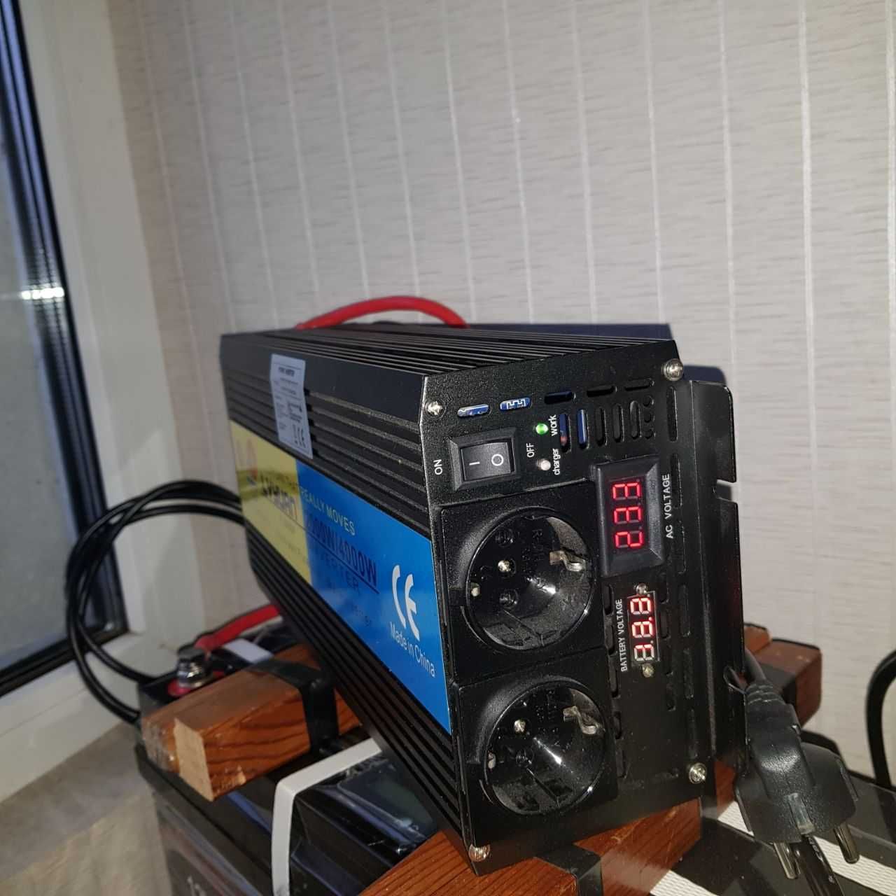 Продам інвертор (перетворювач) 2000W/4000W з функцією ДБЖ (UPS), 12В