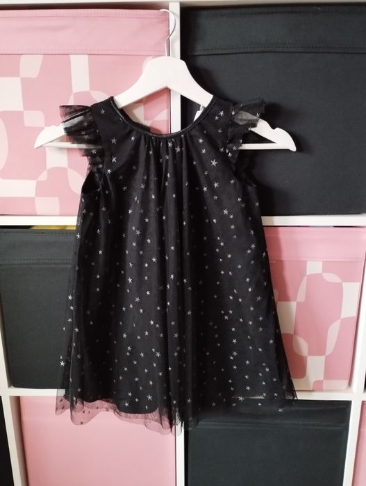 Czarna sukienka w srebrne gwiazdki tiul elegancka dla dziewczynki hm