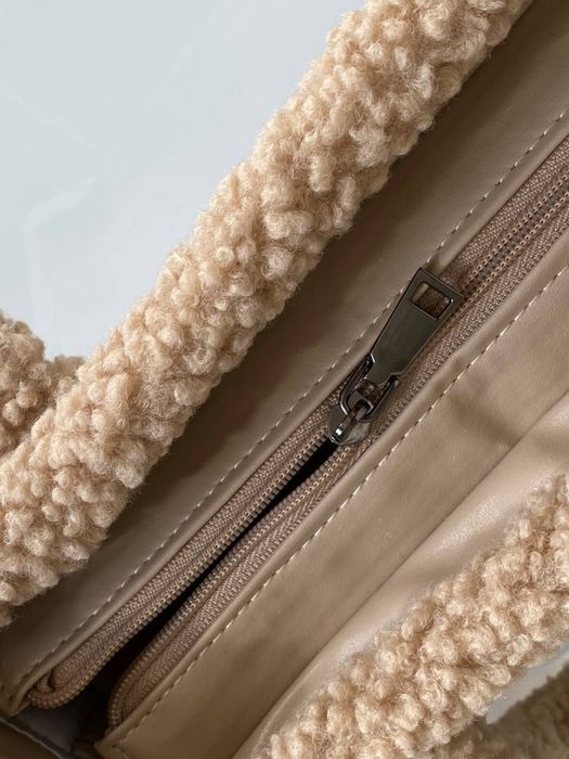 Стильний жіночий вмісткий шопер з еко-шкіри та хутра