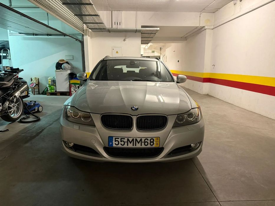 BMW 318 d Touring Navigation Sport