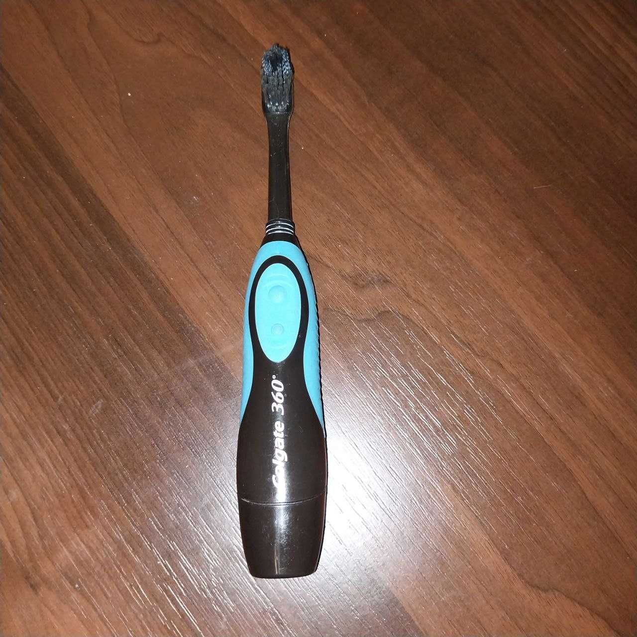 Електрична зубна щітка Colgate 360
