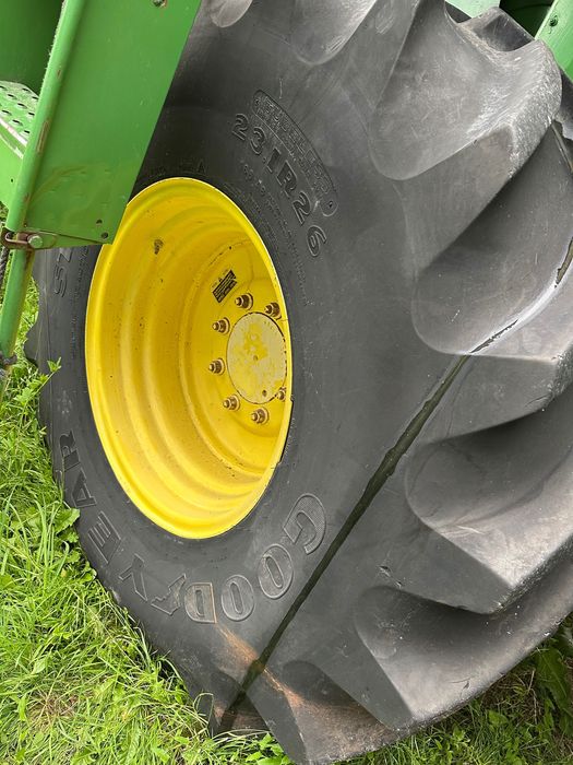 Продам John Deere 1166