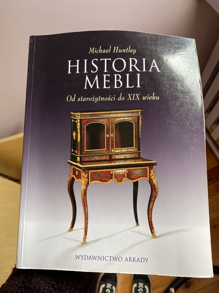 Historia mebli Michael Huntley