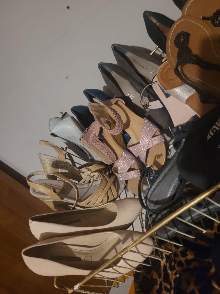 Buty damskie różne