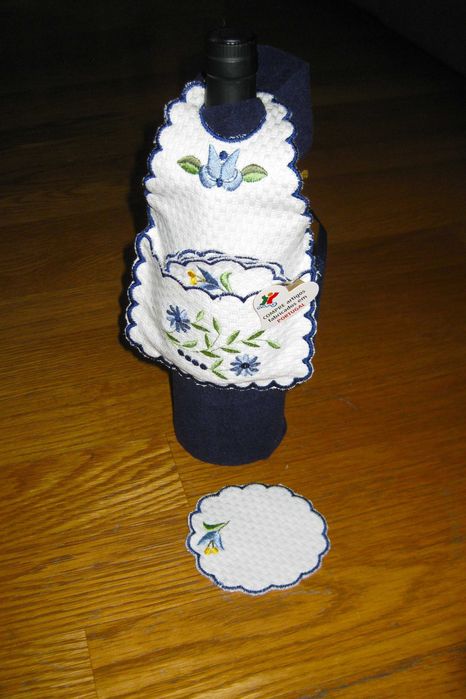 Avental Artesanal Português para Pingo Garrafa com suportes Copos