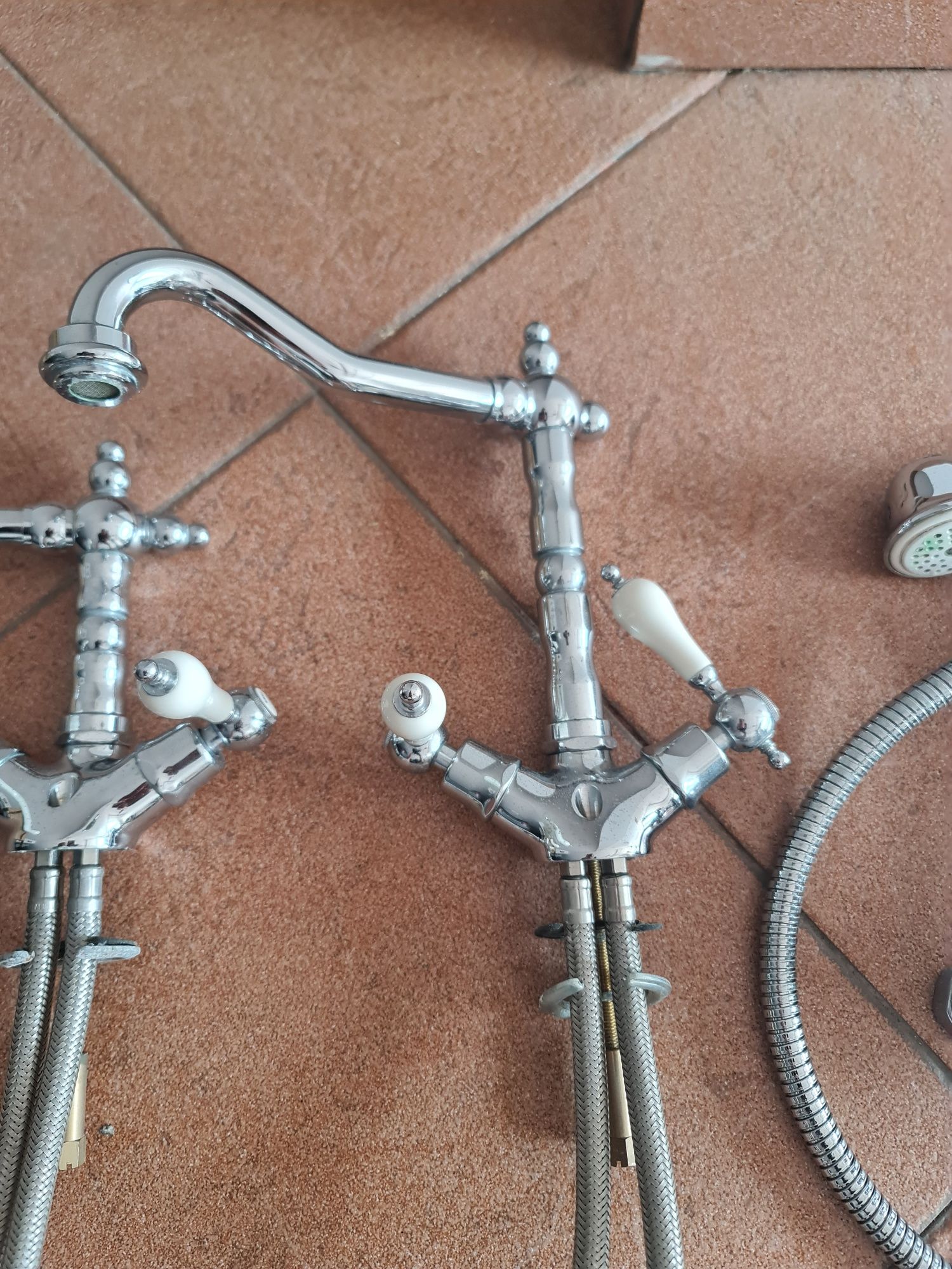 Vendo 9 Torneiras wc imperiale
