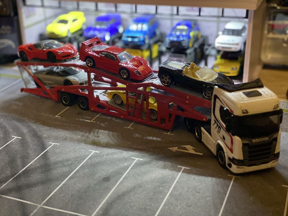 Hot wheels elite 64 scania p 770