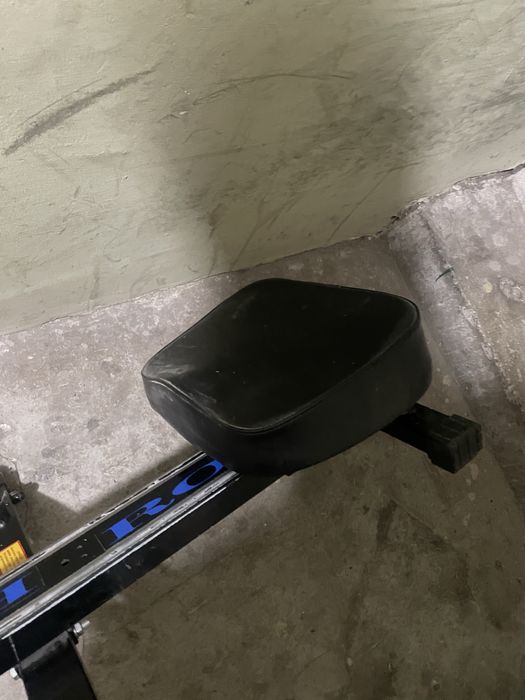 Wioślarz hydrauliczny do ćwiczeń marki Romet