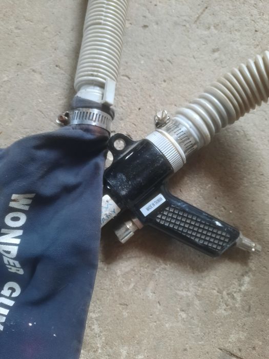 Пилосос, що працює від компресора/для фур