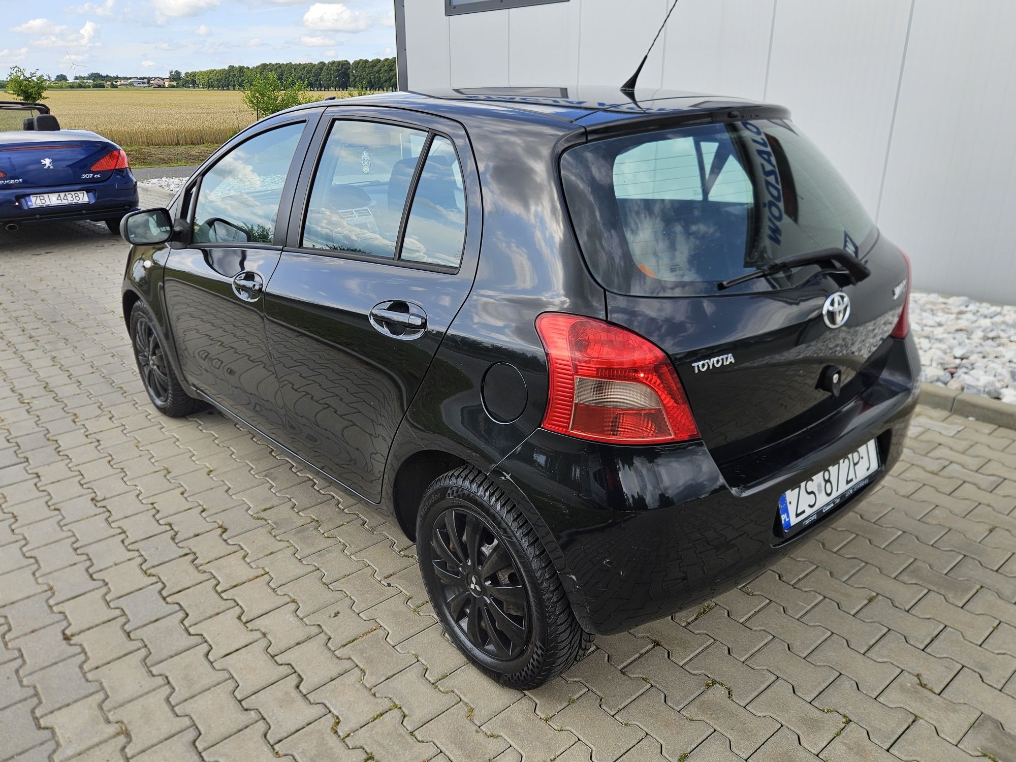 Toyota Yaris 1.3 * Klimatyzacja * Długie Opłaty * Serwis