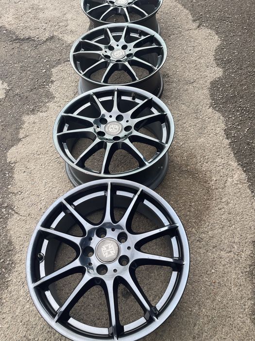 Продам титани в дуже гарному стані, з красивим відтінком R17 5/112