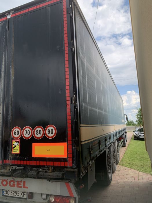 Ореннда напів прицепа