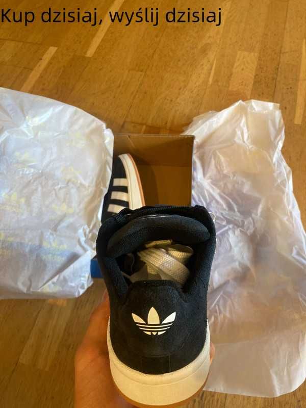Trampki Adidas w rozmiarze 38 czarne klasyczne wygodne