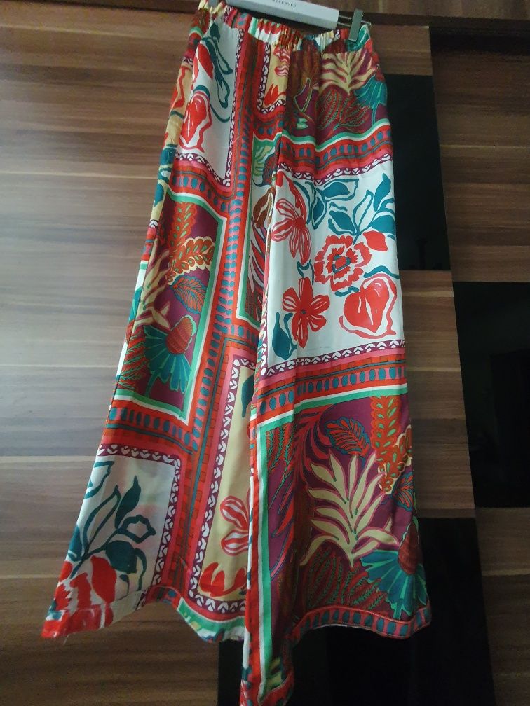 Reserved  szerokie spodnie print S